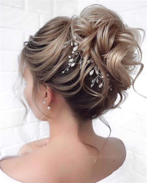 Top 20 High Bun Wedding Hairstyles From 7 Instagram Gurus Roses And Rings