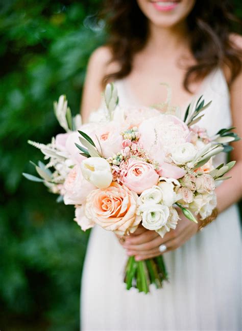 Find over 100+ of the best free bouquet of flowers images. 25 Stunning Wedding Bouquets - Part 14 - Belle The Magazine