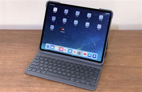 The keyboard features rubber dome switches that have good tactile feedback but can feel a bit mushy and don't provide the overall best typing experience. Logitech Slim Folio Pro review: iPad Pro keyboard case ...