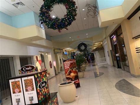 Harford Mall Holiday Hours 2019: Christmas Eve, New Year's | Bel Air ...