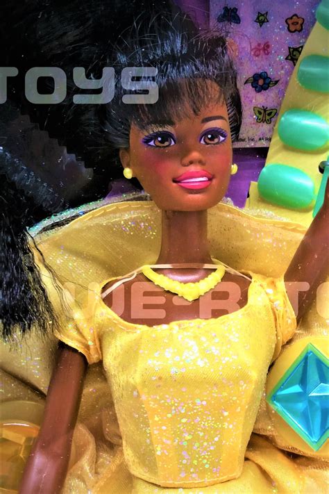Barbie Twirlin Make Up Christie Doll With Nail Bonus 1997 Mattel 18422