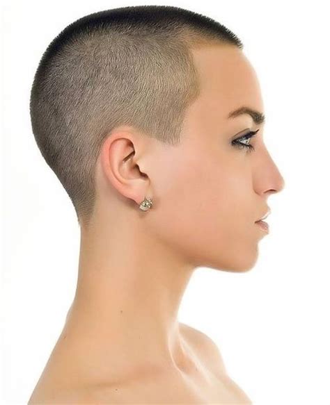 Great Buzzcut Bald Is Beautiful Buzzcut Shaved Heads Kapsels