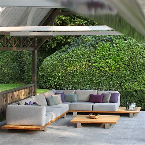 Spend a long weekend enjoying an afternoon cookout, a fabulous brunch, or a stylish soiree with friends and loved ones. Royal Botania VIGOR LOUNGE Garden Sofas. High-End Modern Style.