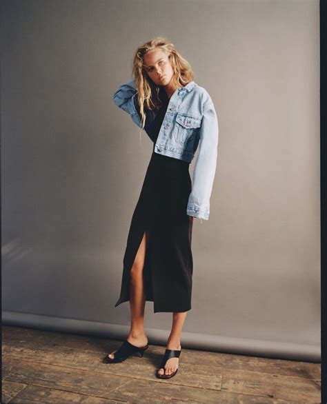 Olivia Vinten Exudes Cool In Zara Fall 2020 Denim Fashion Zara Fall