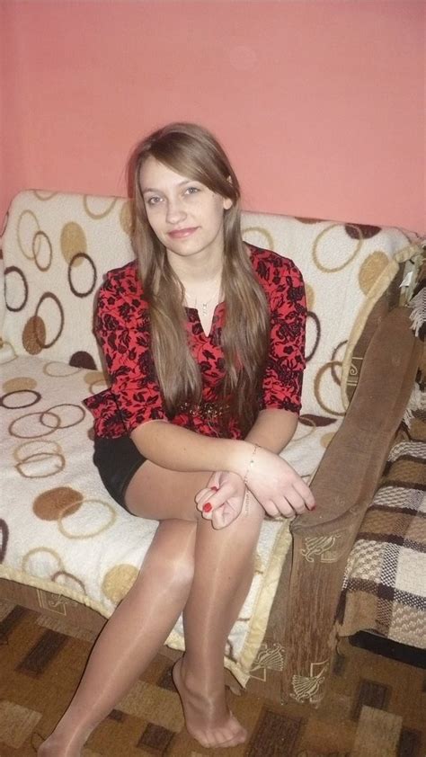 Amateur Pantyhose On Twitter Sitting On The Couch With Her Legs