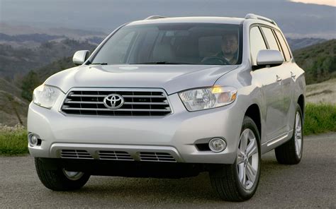 The toyota highlander's interior can adapt to whatever you need to carry. Toyota Highlander 2 (2007-2014) характеристики и цена ...