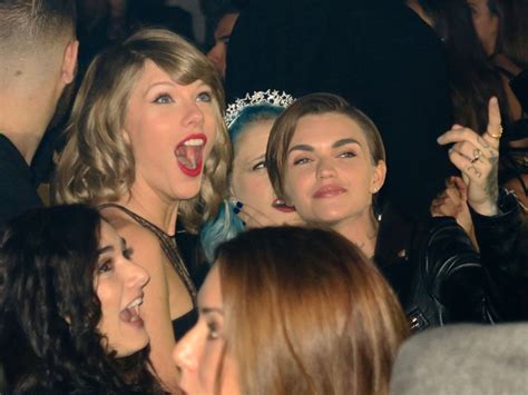 Taylor Swift Parties With Ruby Rose Whlle Calvin Harris Performs E