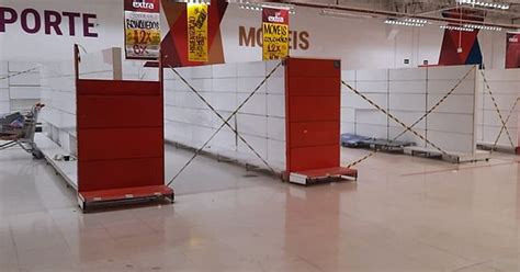 Clientes Fazem Fila Para Aproveitar Promoções De Supermercado Que Vai Fechar Em Maceió Tnh1