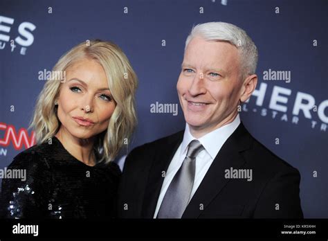 New York Usa 17th Dec 2017 Kelly Ripa And Anderson Cooper Attend