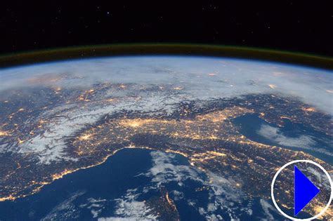 Live Streaming Webcam View Of Earth From The International Space Station