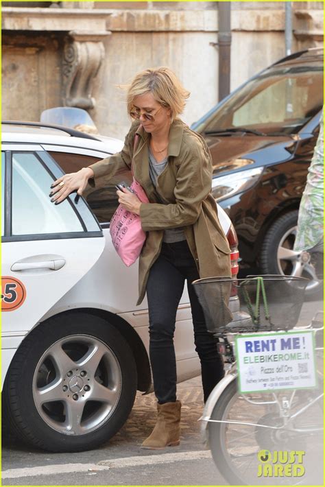 Photo Kristen Wiig Explains Why She Went Nude 09 Photo 3357084 Just Jared Entertainment News