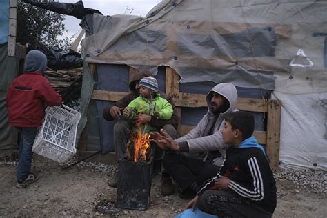 Greek Islanders Strongly Protest Overcrowded Refugee Camps