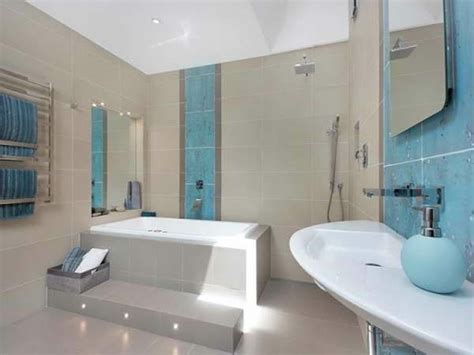 Machen sie mehr aus ihrem bad mit traumhaften badewannen zum entspannen. Badewanne einfliesen - Badewanne einbauen und verkleiden ...