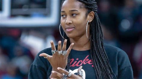 Alaina Coates Is Healthy Graduating And Getting Ready For Her First Wnba Season