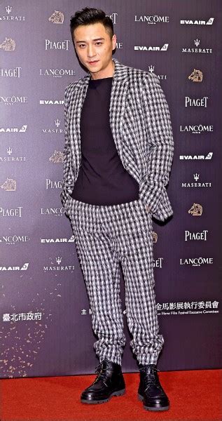 Facebook gives people the power to share and makes the world more open and. 鄭人碩2年前奉子成婚 驚傳今夏離婚 - 自由娛樂