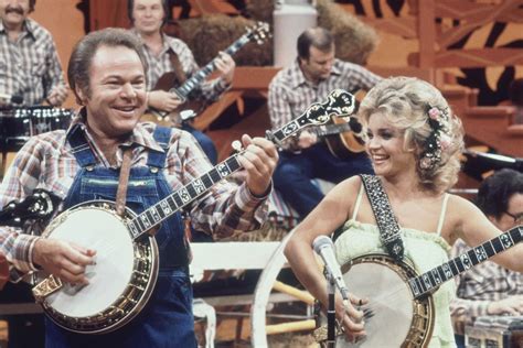 Roy Clark Masters Malagueña In Clip From The Odd Couple