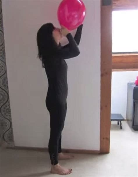 Pregnancy Time Lapse Video Shows Mother Inhaling Balloon As Baby Bump
