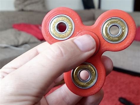 Why This Popular Spinning Fidget Toy Has Experts Reeling