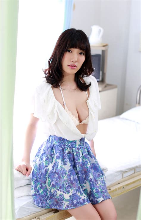 69dv Japanese Jav Idol Bikini Girls 現役女子大生 Pics 31 Free Nude Porn Photos