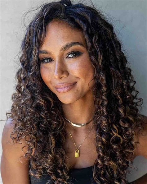 54 Best Shoulder Length Curly Hair Cuts And Styles In 2022 Natural Curly Hair Cuts Colored Curly
