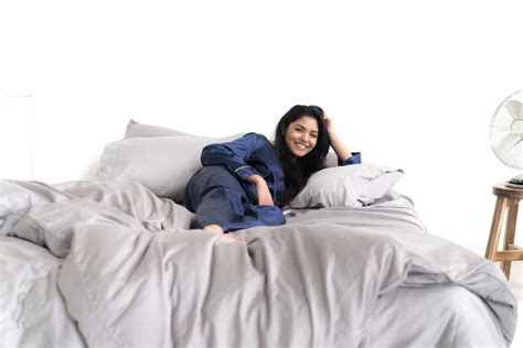 Silver ions naturally possess a positive charge that connects to bacteria like a magnet and destroys 99.9% of bacteria from the inside out before it has a chance to reproduce. Miracle Sheet Set - Extra Luxe - Miracle Brand