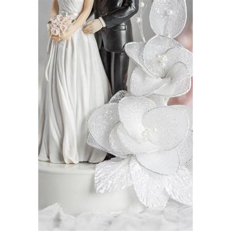 Mix And Match Bride And Groom Vintage Glitter Flower Arch Wedding Cake