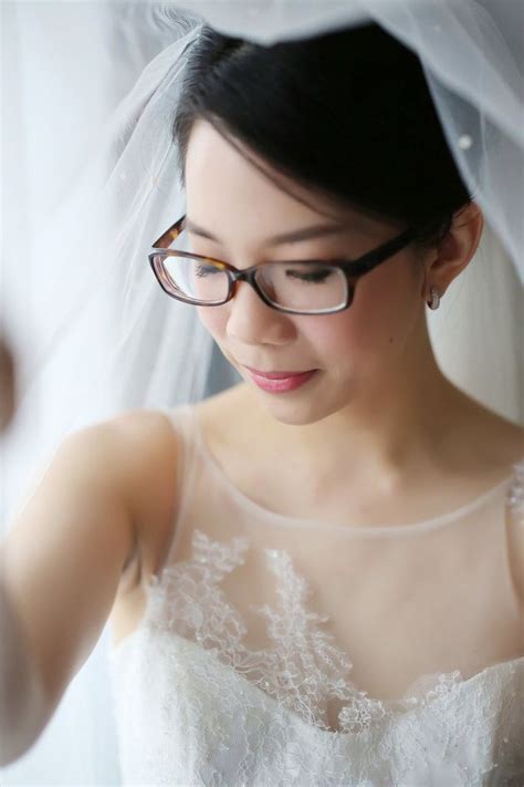12 Bespectacled Brides Who Rocked Glasses At Their Weddings Bride