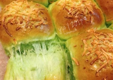 Roti sobek tergolong roti praktis dan mudah dibuat dengan bahan yang sederhana. Resep Pandan Soft Bread (Roti Sobek Pandan, lembut wangii ...