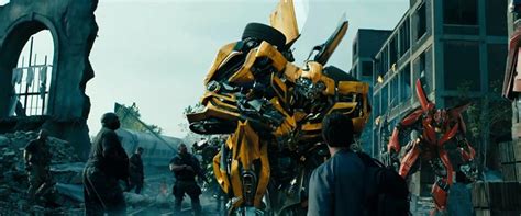 I'm a big fan of bumblebee, so i seem to get every figure of him, even though there are new ones nearly every year. Transformers: Dark Of The Moon (4K UHD Blu-ray Review) at ...
