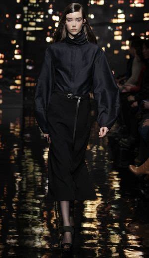 donna karan celebrates new york city with black and gold looks for fall 2015 fashion gone rogue