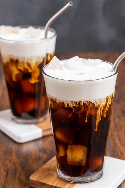 Easy Starbucks Vanilla Sweet Cream Cold Brew Recipe Grounds To Brew