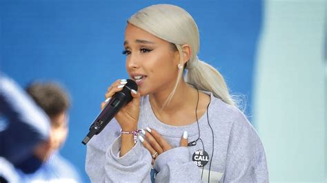 Ariana Grande Drops First Single Since Manchester Tragedy Watch The