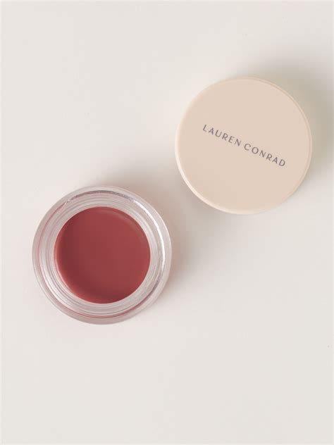 Lauren Conrad Launches Clean Beauty Line
