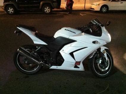 Find a kawasaki ninja 250r for sale. 2008 Kawasaki Ninja 250 R, Low Miles, White! for Sale in ...