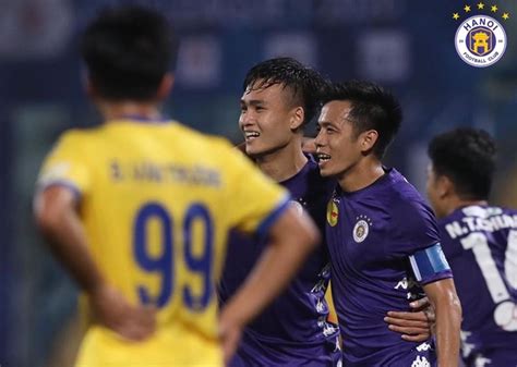 Tinh thần chúng tôi tốt, vẫn phải chặt chẽ, kiểm soát bóng, và bàn. Lịch thi đấu V.League 2020 vòng 2: Than Quảng Ninh vs Hà ...