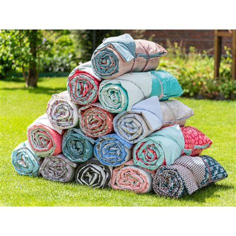 ➤ der aktuelle picknickdecke test bzw. Picknickdecke Türkis mit Blumen - AU MAISON - Hier kaufen