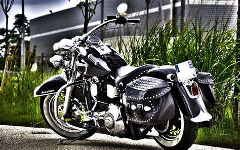 Harley davidson features contests & giveaways classic & vintage motorcycles rider safety. Download wallpapers Harley-Davidson Heritage Softail ...
