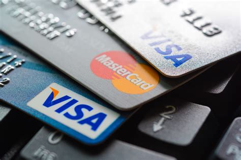 Comdirect ist die direkte bank der commerzbank. Comdirect Visa Kreditkarte: alle Vorteile im Überblick ...