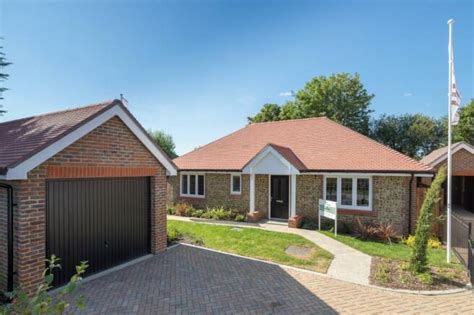 2 Bedroom Detached Bungalow For Sale In Bell Lane Birdham Chichester Po20 Po20