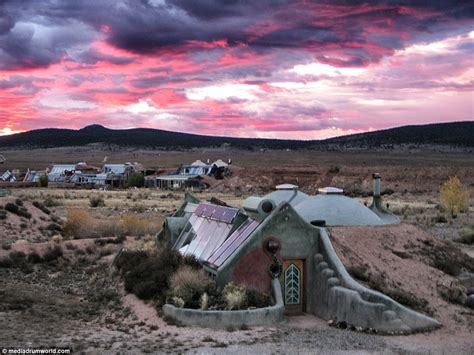 Abandoned places in the desert have such a unique feel to them…what do you think? The desert homes which are kitted out to help you survive ...