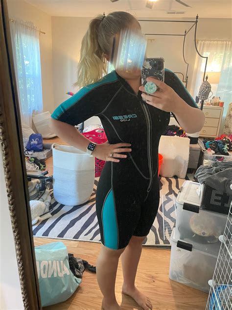 calling curvy ladies turns out wetsuits can fit info in comments now that i have an actual