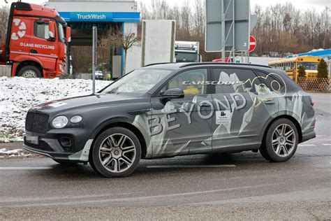 2022 Bentley Bentayga EWB Stretches Its Legs And Will Allow Owners To