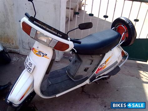 The film stars shahid kapoor, arjun rampal and kareena kapoor in the film. Second hand kinetic honda in mumbai