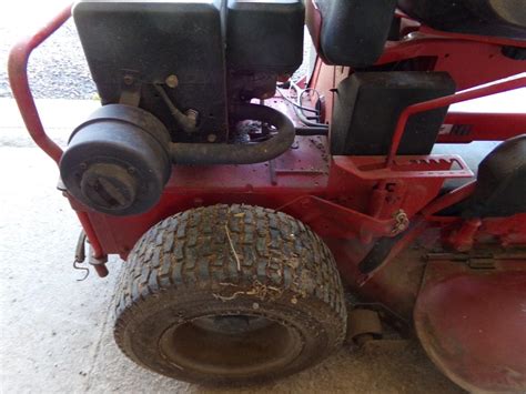 Lot 53 Snapper Sr 1328 Convertible Mower