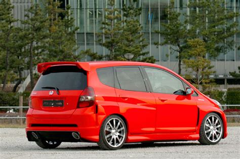 Includes front, rear, and side skirts. ET Corner: Body Kit Honda Jazz: Modulo and Mugen