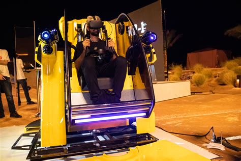 Als distributor kauft mrm software von mittelständischen und großen unternehmen und damit von den klassischen kunden unserer handelspartner. Transformer Manufacturer In Dubai Mail - Pin by Rozen Travels on ROZEN TRAVELS | Dubai events ...
