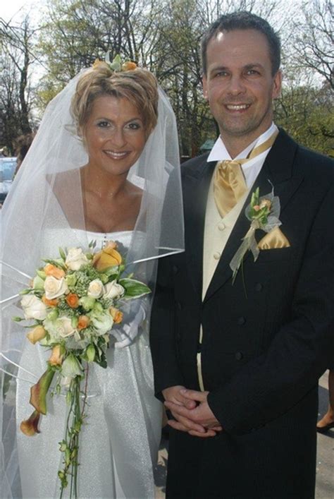 W lutym 2002 ich związek się rozpadł. Katarzyna Skrzynecka, Zbigniew Urbański - WP Gwiazdy