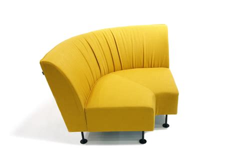 This mesh task chair supports you when you're working long hours to get the job done, in your dorm, at the office and at home. Comfy Modular Office Sofa for Business | Lightspace Furniture