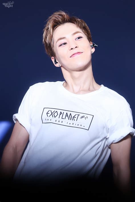 3 weeks left, we can see minseok again. Xiumin - 160320 Exoplanet #2 - The EXO'luXion dot Credit ...