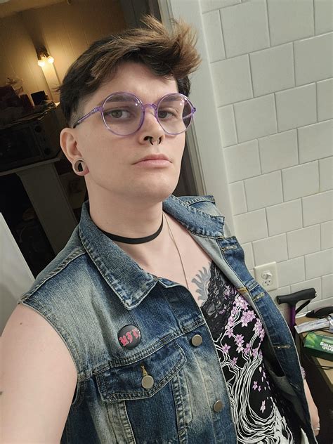 Living My Best Life Transfem Enby She They R Butchlesbians